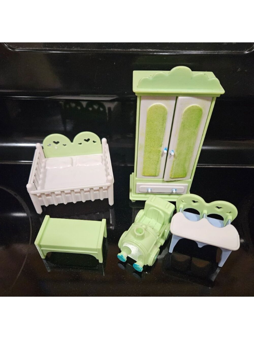Plastic Dollhouse Furniture Miniature Plastic Bedroom Kitchen Living Room - Picture 7 of 16